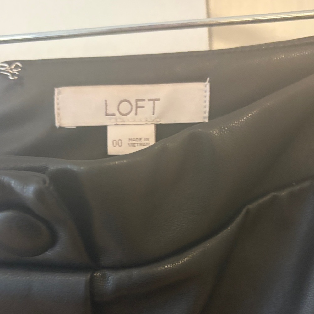 LOFT Black Faux Leather Mini Skirt - Picture 2 of 3